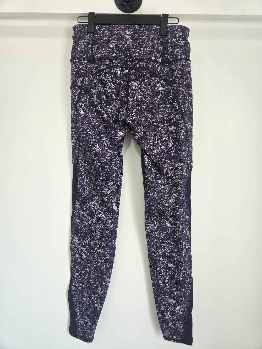 Athleta Rainier Printed Mesh Leggings Tight Purple Floral Pattern SMALL - Picture 3 of 5